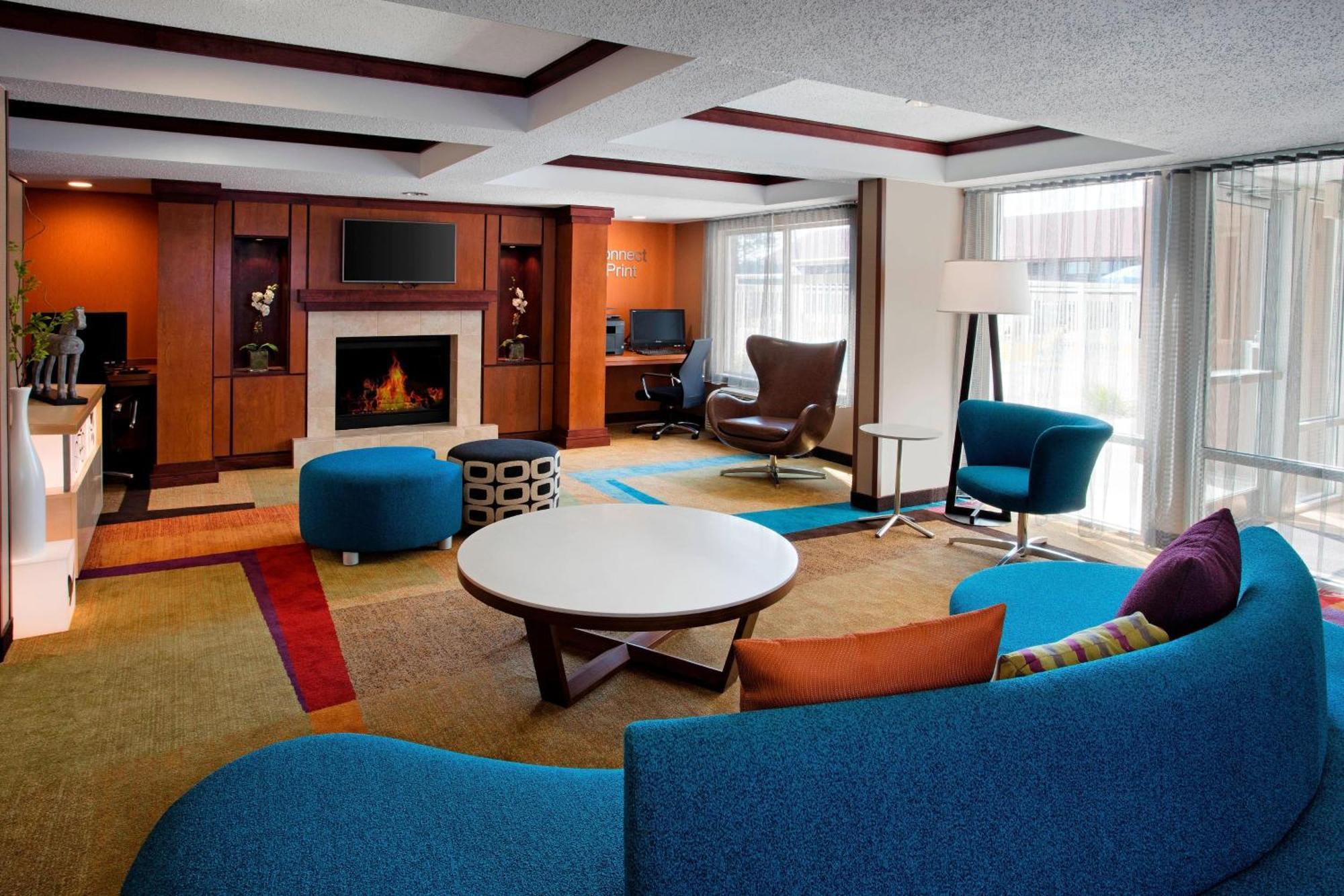 Fairfield Inn & Suites Меррилвилл Экстерьер фото